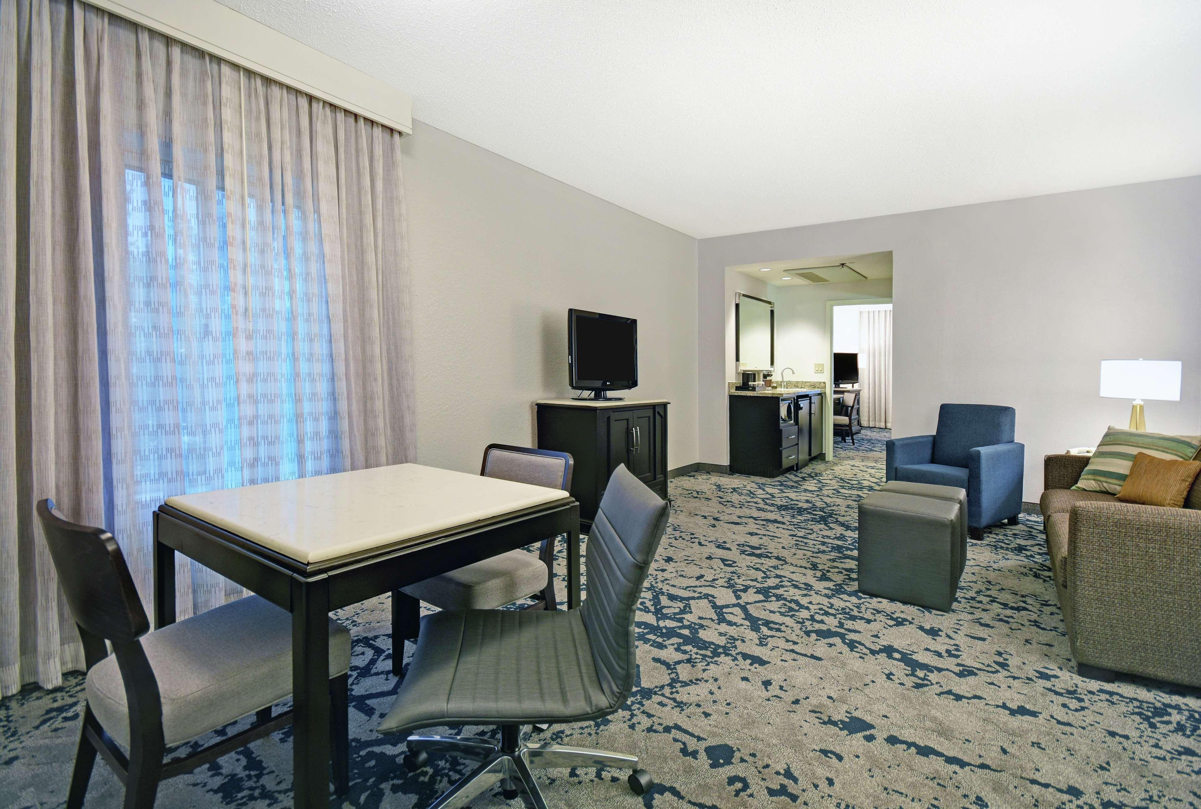 Embassy Suites Чарлстон Экстерьер фото
