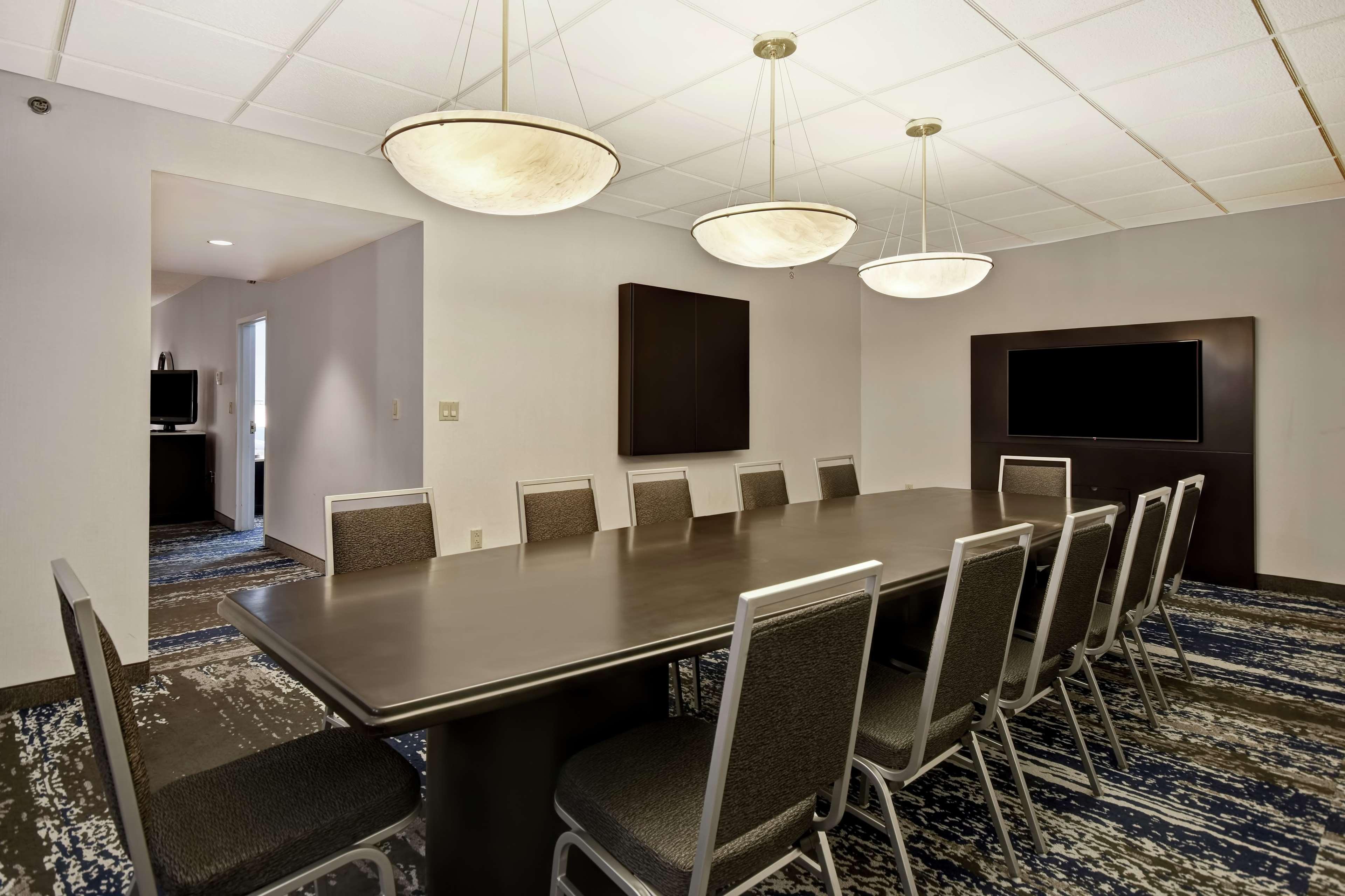 Embassy Suites Чарлстон Экстерьер фото