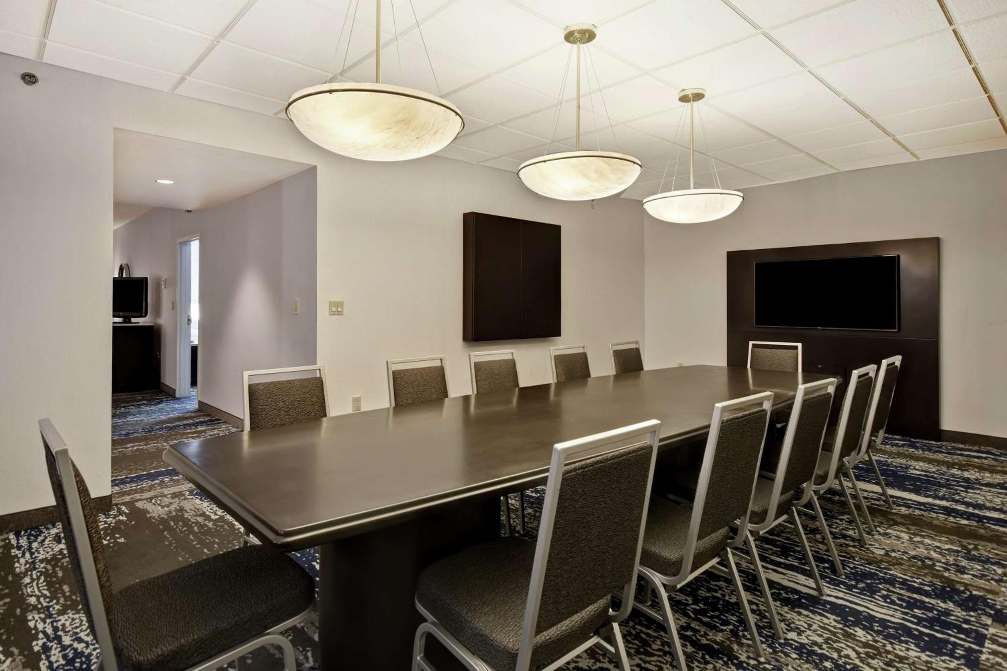 Embassy Suites Чарлстон Экстерьер фото