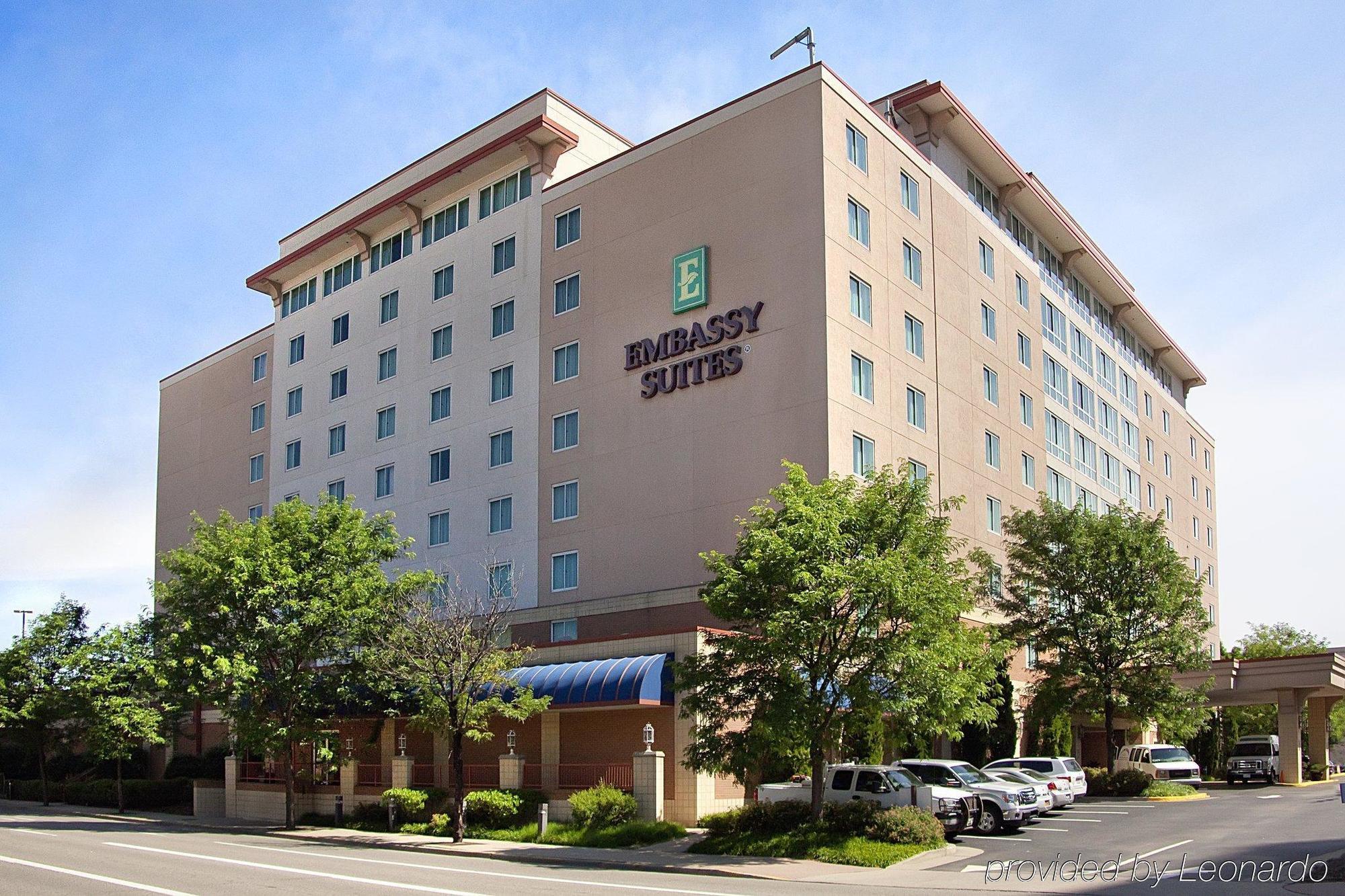 Embassy Suites Чарлстон Экстерьер фото