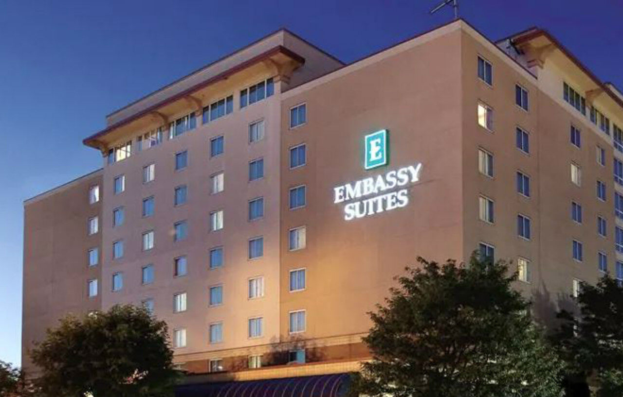 Embassy Suites Чарлстон Экстерьер фото